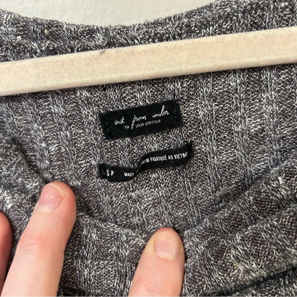 Urban Outfitters Gray Off-the-Shoulder Bodycon Sweater Women’s Size Small - Picture 2 of 5